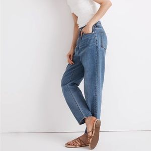Madewell Baggy Tapered Jeans in Jewell Wash